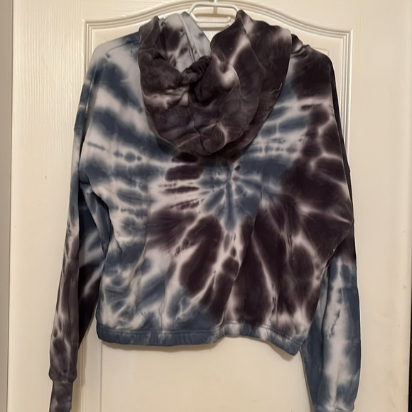 Cropped Hoodie - Picture 2 of 2